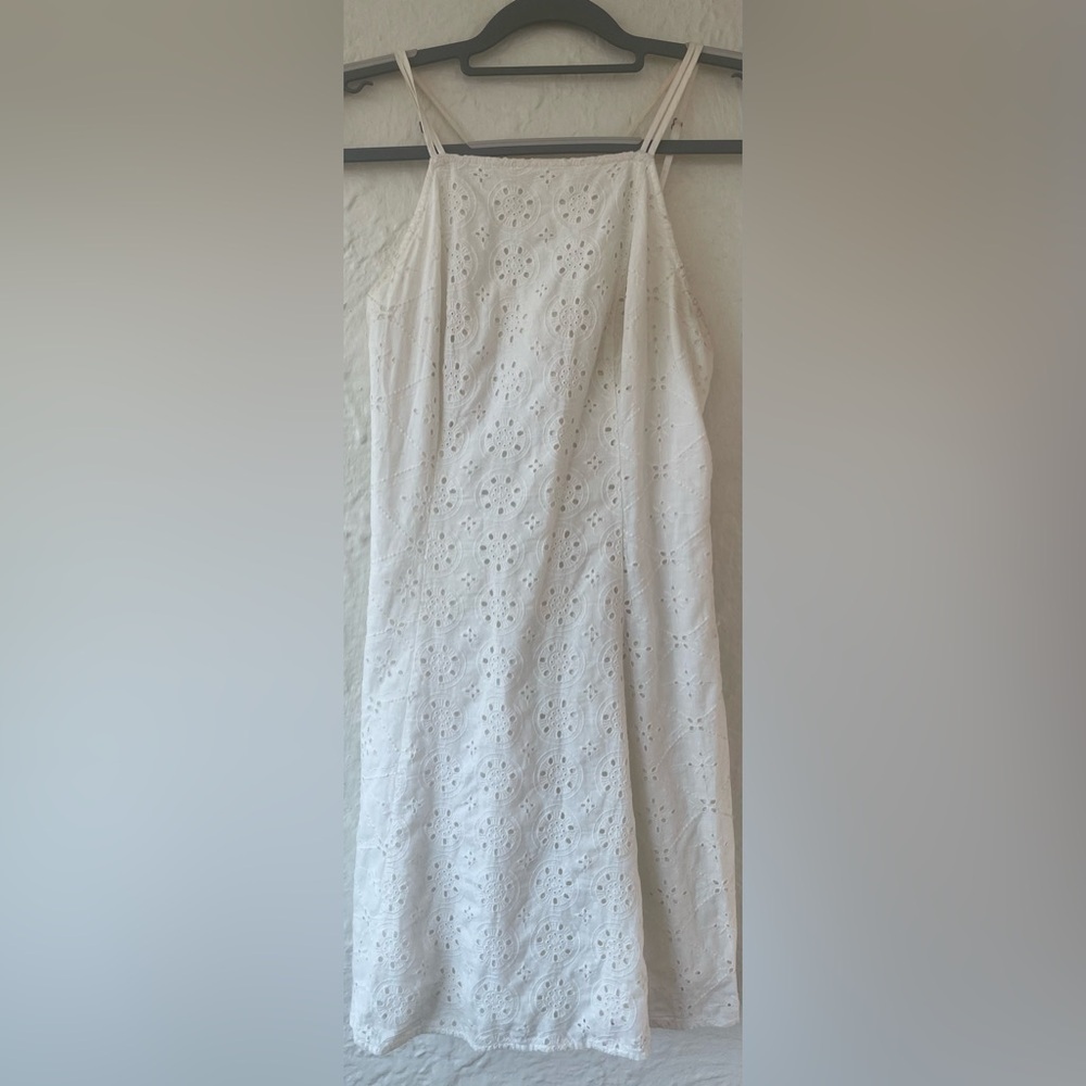 Hollister white eyelet knee length adjustable strappy back sleeveless dress; L
